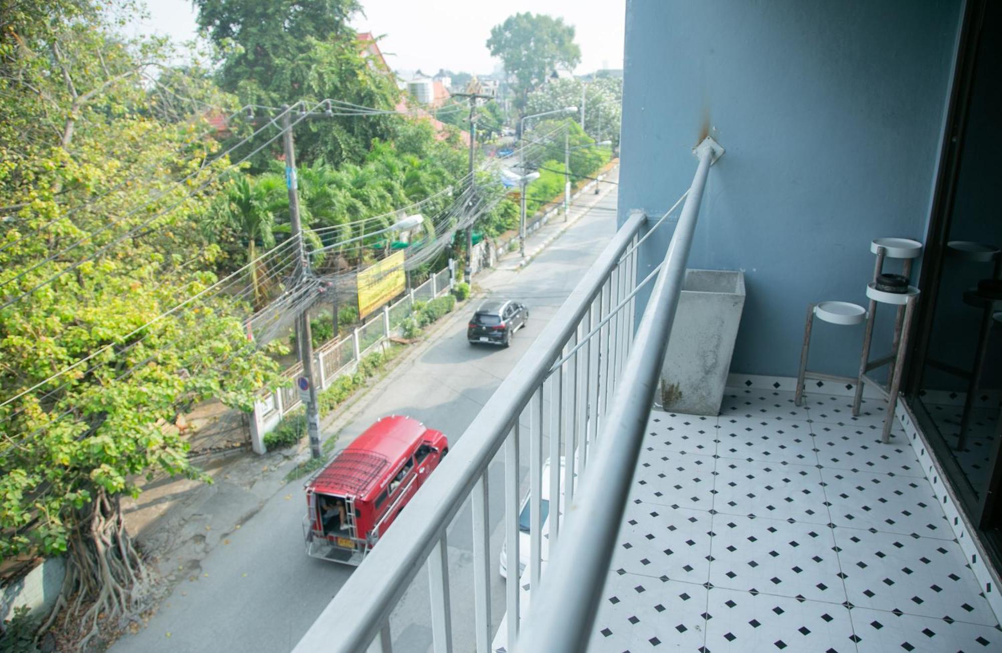 Hello Host Bed and Breakfast Chiang Mai Exteriör bild